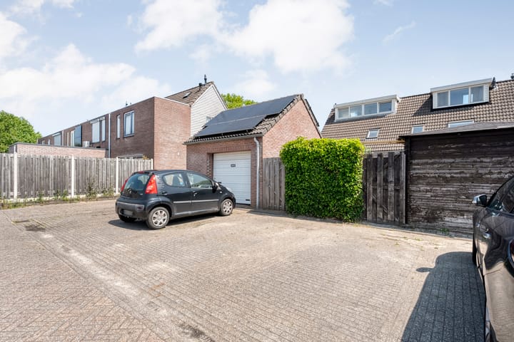 Foto 32 van H Roland Holstln 21