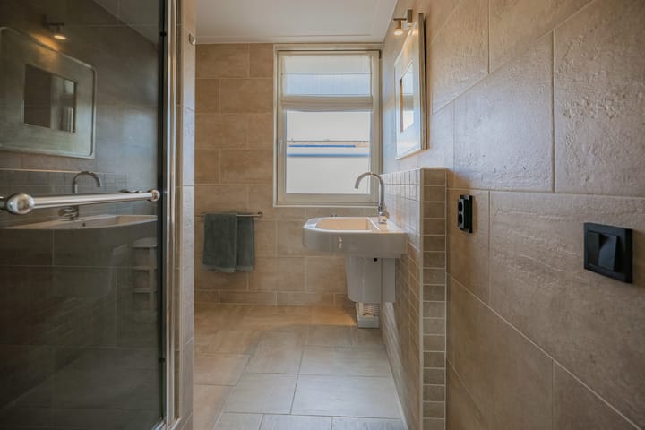 Foto 44 van D. Marotstraat 57