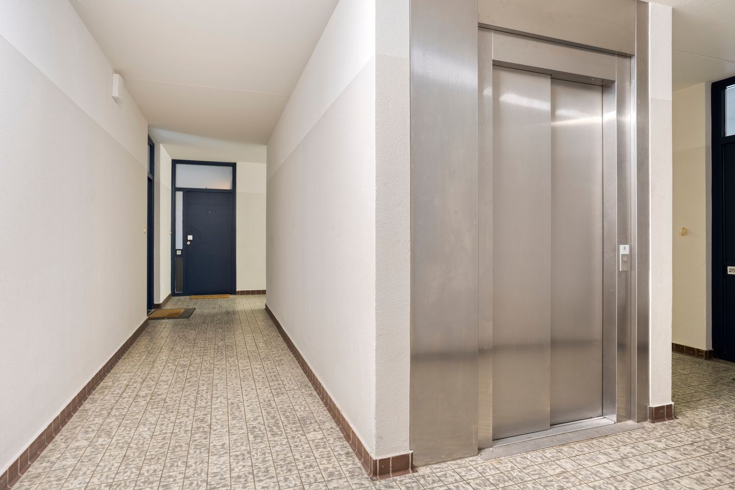 Photo 5 of Heutinkstraat 119