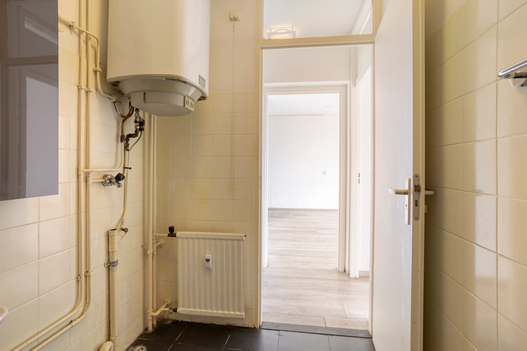 Photo 16 of Heutinkstraat 119