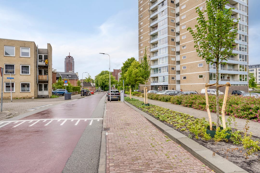 Photo 22 of Heutinkstraat 119