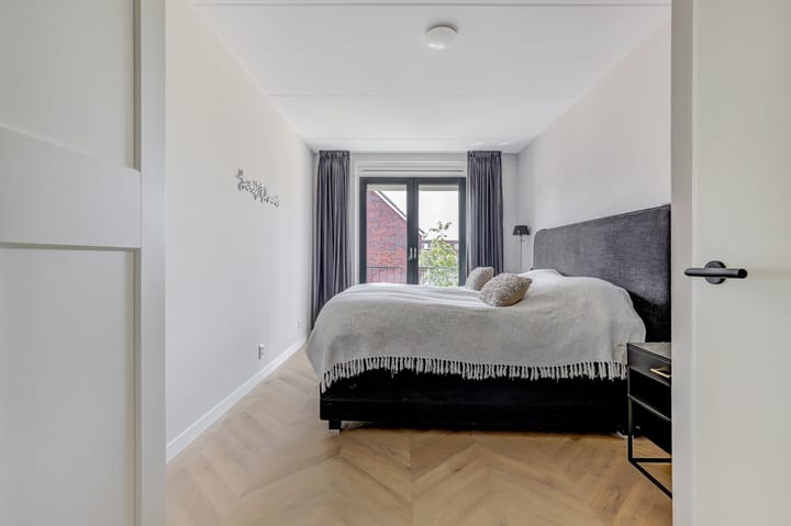 Foto 32 van Neptunusstraat 38