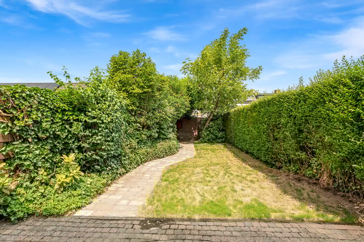 Photo 11 of Arnold van Leuvenstraat 23