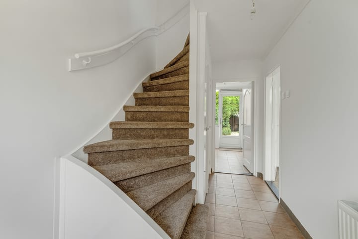 Photo 14 of Arnold van Leuvenstraat 23