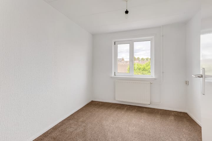 Photo 15 of Arnold van Leuvenstraat 23