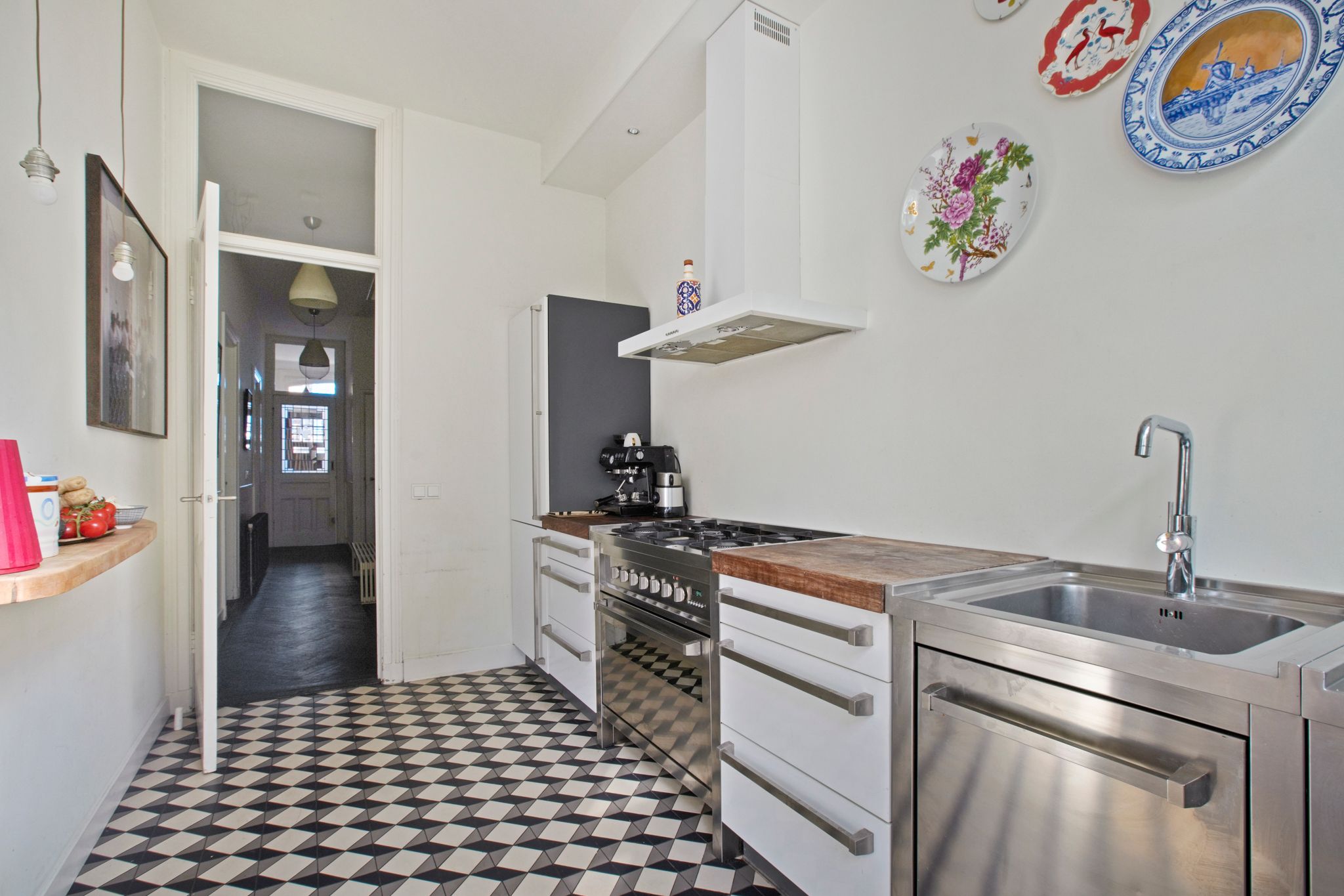 Photo 18 of Zacharias Jansestraat 27-H