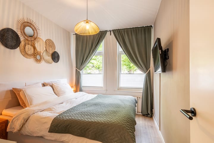 Photo 3 of Tollensstraat 24