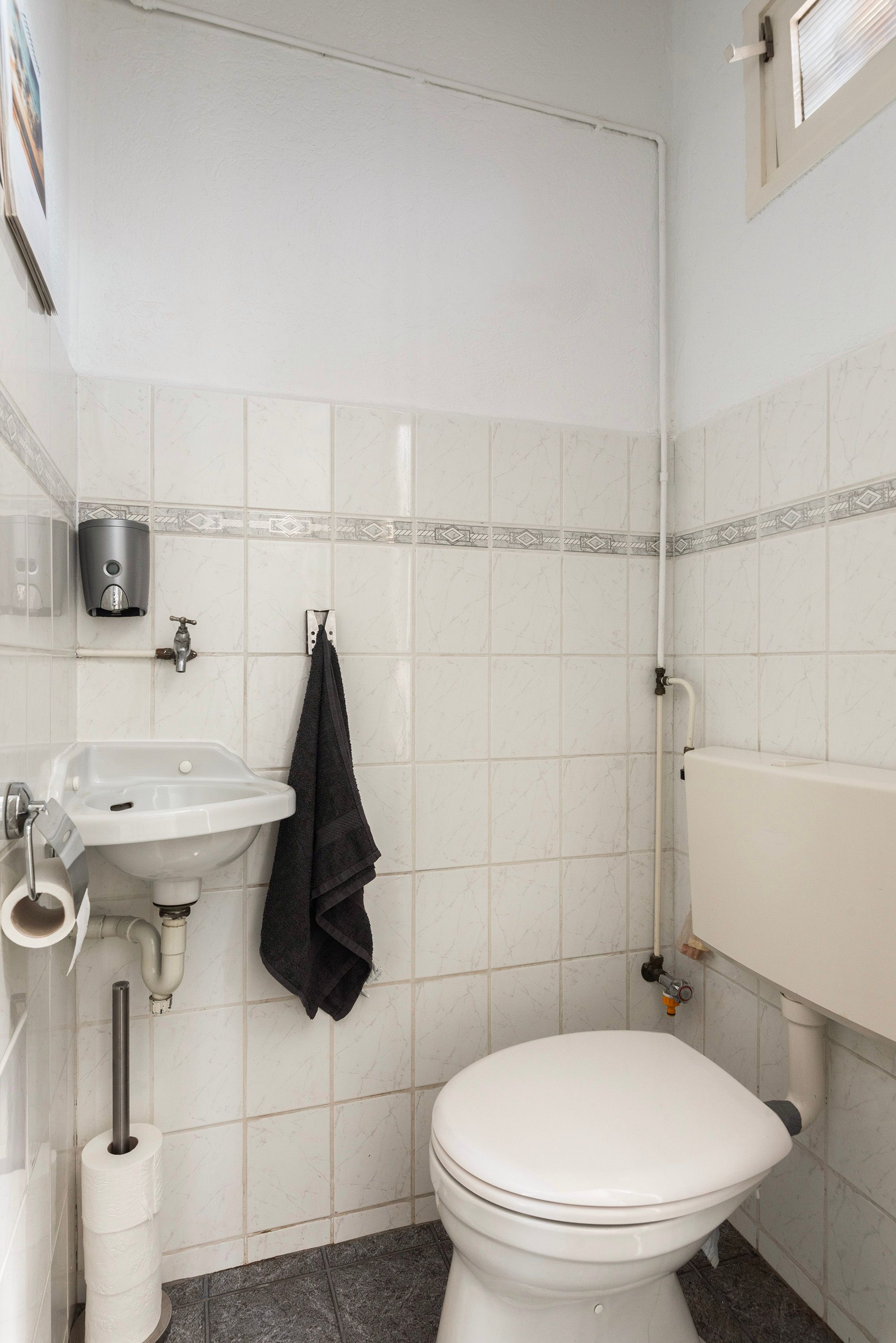 Photo 6 of Zwaluwstraat 6