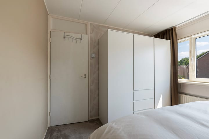 Foto 15 van Zwaluwstraat 6