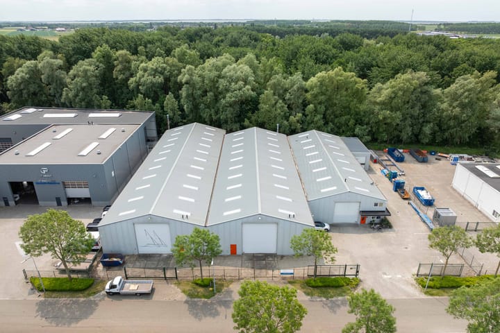 Nijverheidsweg 14-18, Stellendam