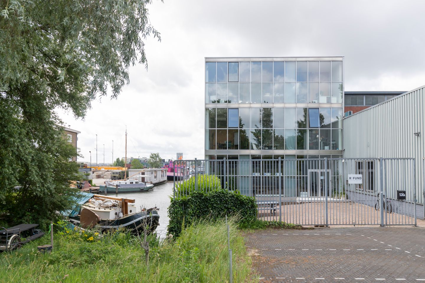 Bekijk foto 3 van Nieuwendammerdijk 536-A