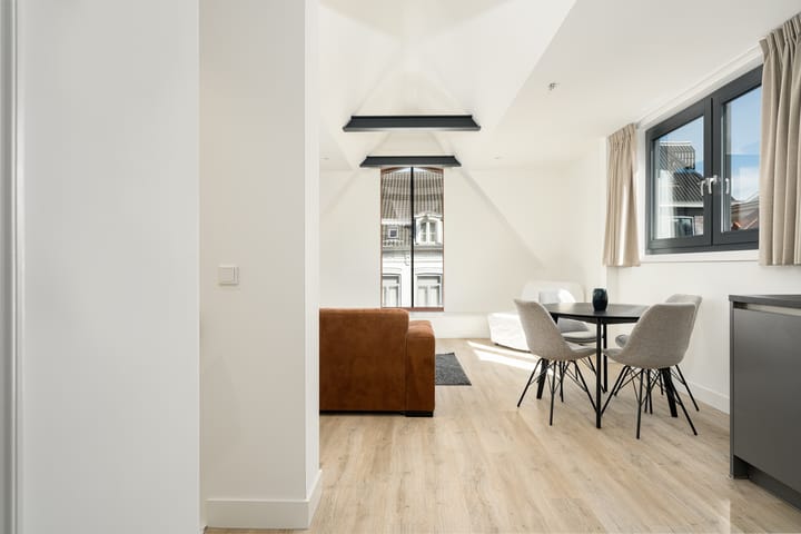 Foto 2 van Pieter Cornelisz. Hooftstraat 123-3