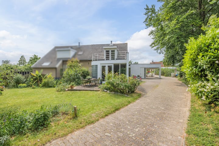 Foto 1 van Provincialeweg Oost 44