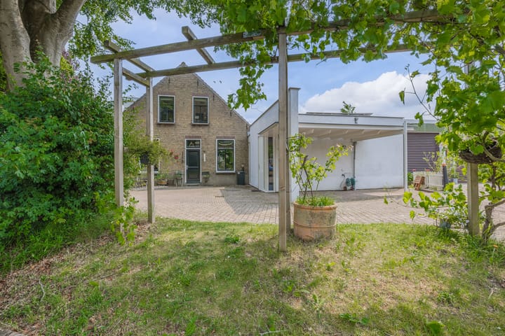 Foto 36 van Provincialeweg Oost 44