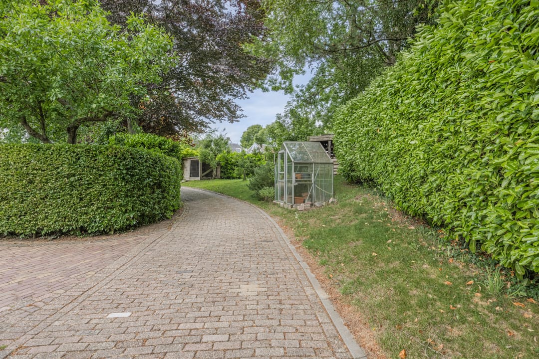 Foto 38 van Provincialeweg Oost 44