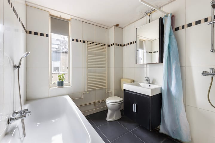 Foto 15 van Pierre Monteuxstraat 55