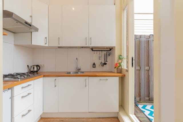 Photo 7 of Koninginneweg 10-C