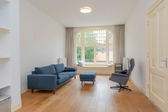 Photo 2 of Koninginneweg 10-C