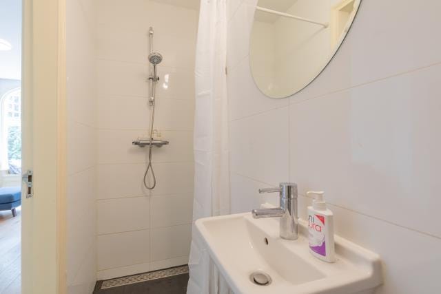 Photo 12 of Koninginneweg 10-C