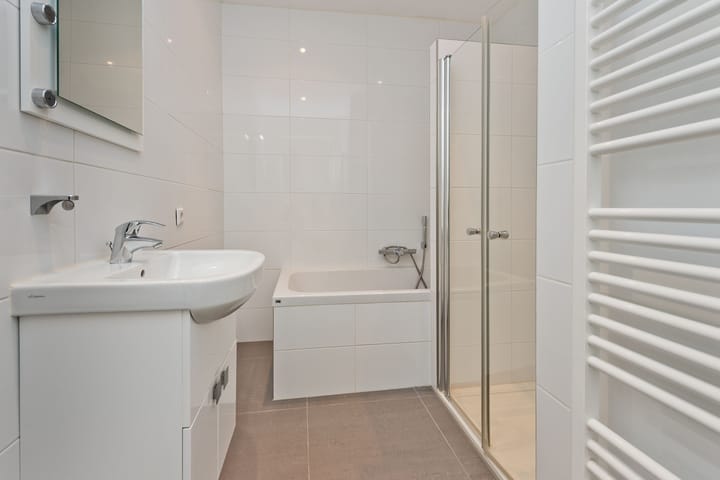 Foto 11 van Burmanstraat 8-2