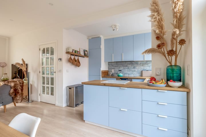 Photo 15 of Jan van Bloisstraat 25