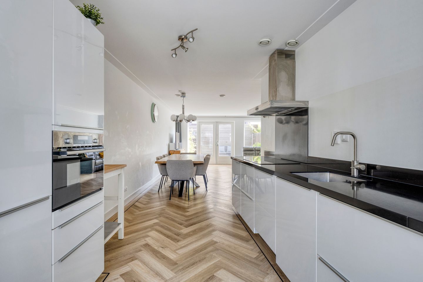 Foto 14 van Wim Sonneveldlaan 17