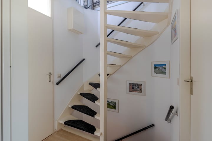 Foto 38 van Roerdompstraat 46