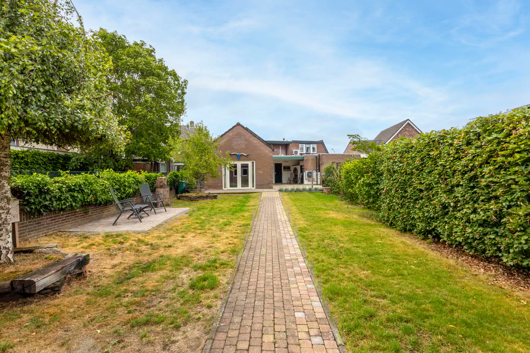 Photo 2 of Rozenbloemstraat 7