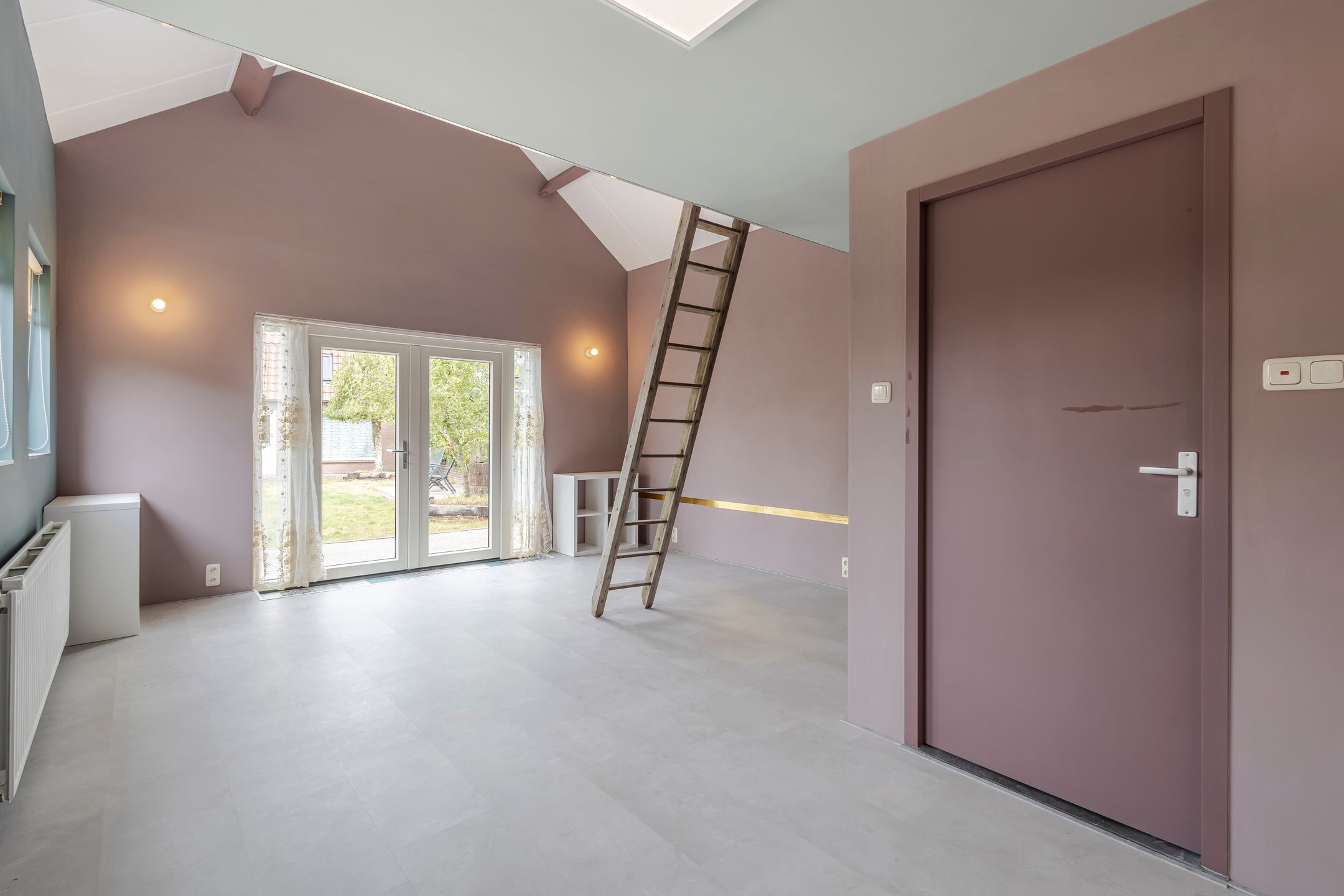 Photo 3 of Rozenbloemstraat 7