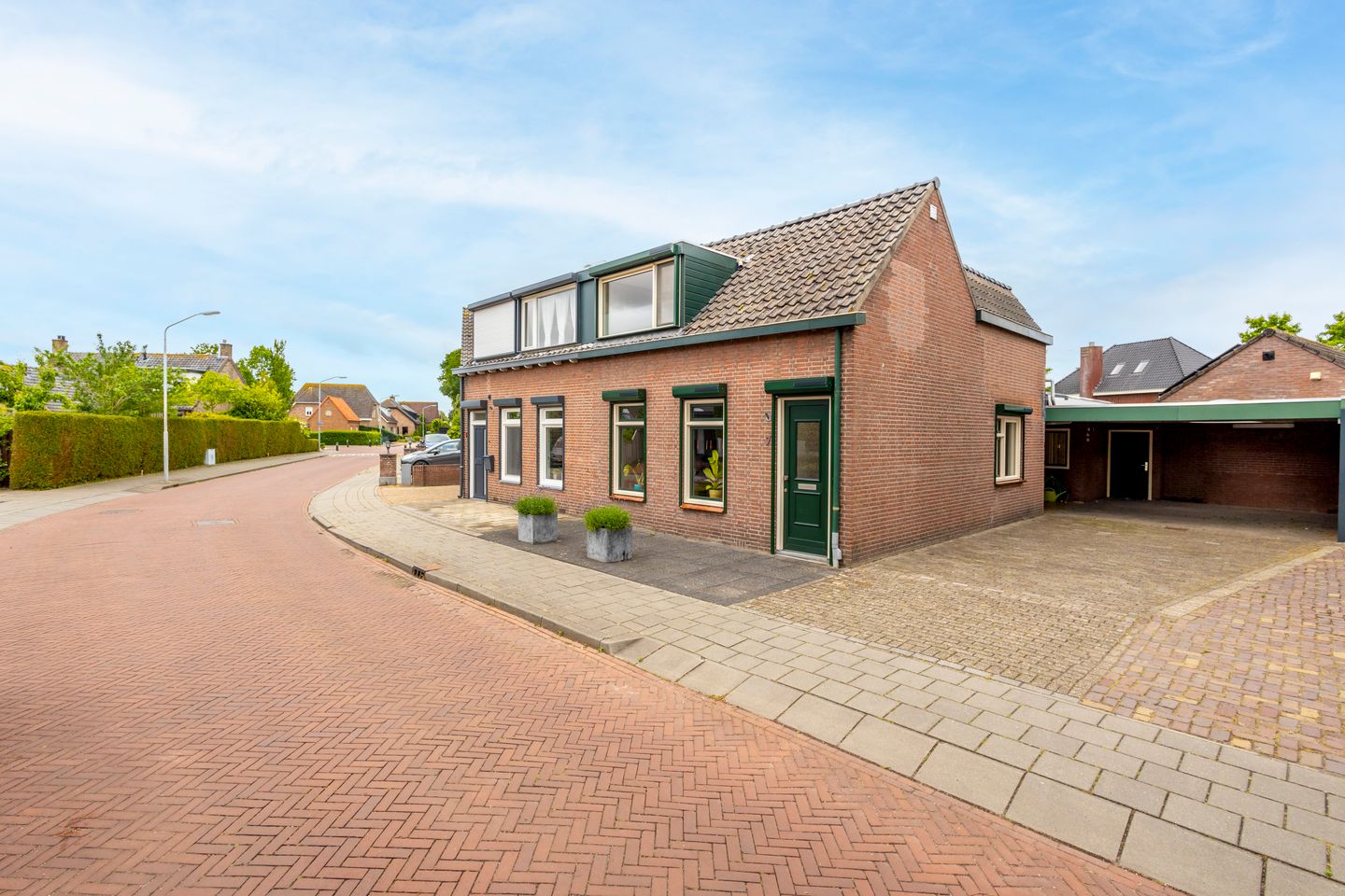 Photo 4 of Rozenbloemstraat 7