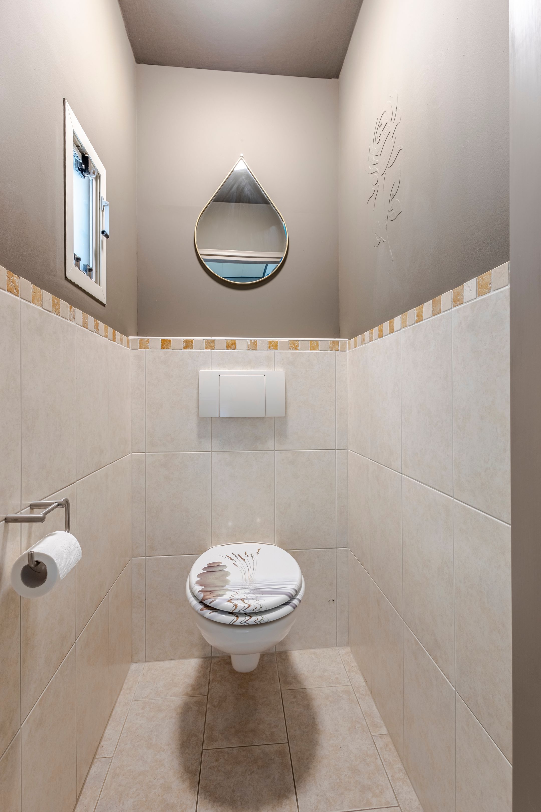 Photo 18 of Rozenbloemstraat 7