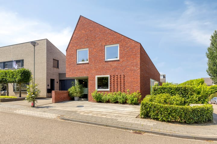 Sint Lambertusstraat 15