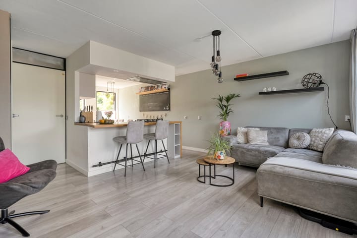 Foto 4 van Admiraal de Ruyterstraat 17