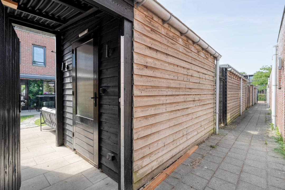 Foto 31 van Admiraal de Ruyterstraat 17