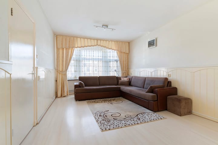 Photo 2 of Rembrandtlaan 31-B