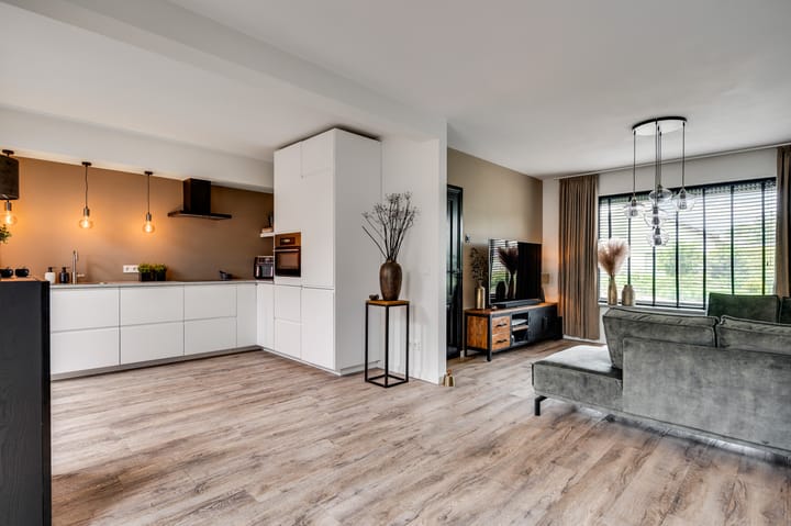 Photo 17 of Joachimstraat 14