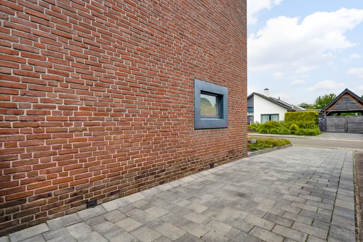 Photo 39 of Joachimstraat 14