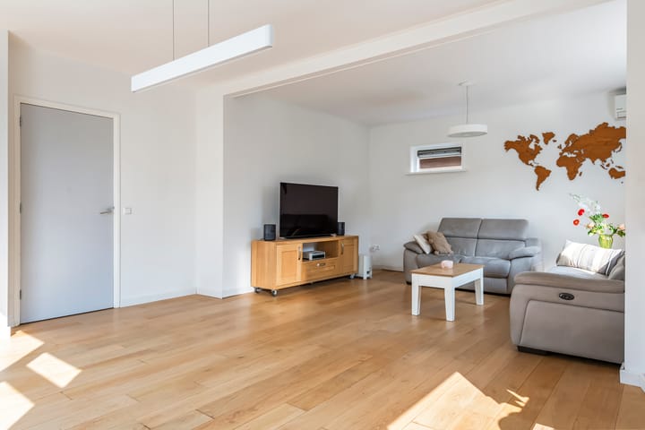 Photo 14 of Gulhofstraat 34