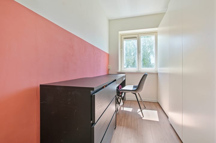 Photo 26 of Uiterwaardenstraat 157-1