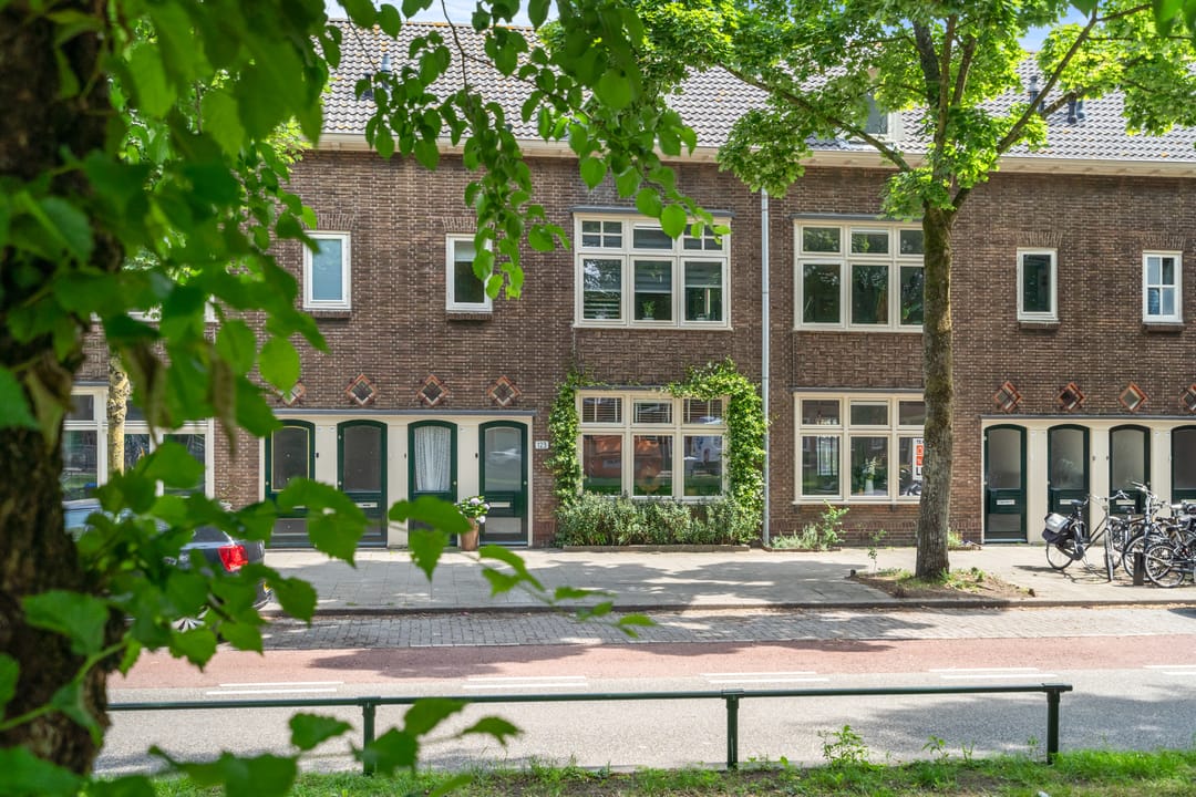 Foto 1 van Burgemeester van Tuyllkade 123