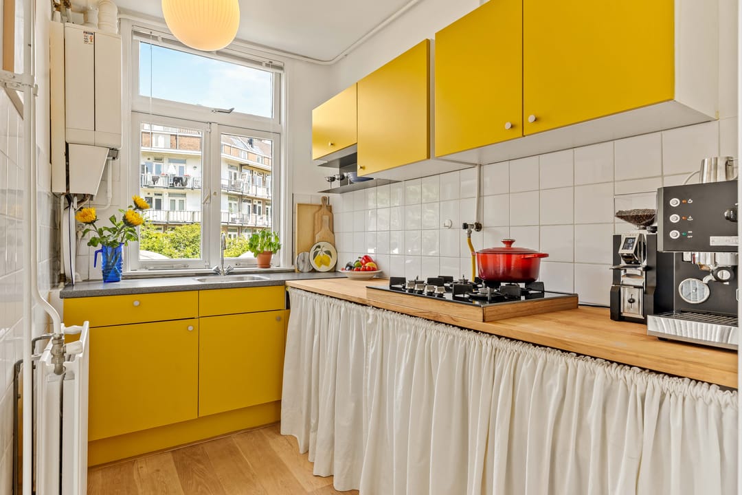 Photo 7 of Spaarndammerstraat 20-F