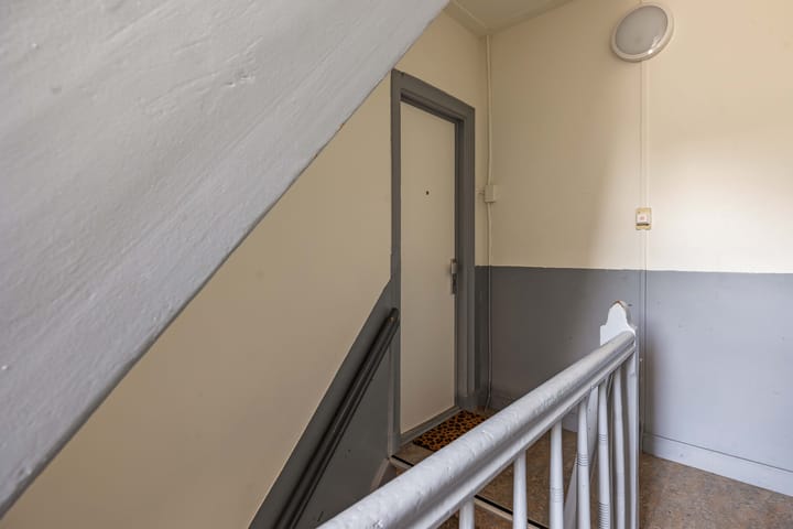 Photo 15 of Spaarndammerstraat 20-F