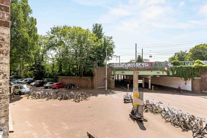 Photo 18 of Spaarndammerstraat 20-F