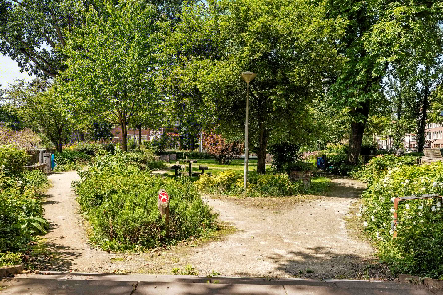 Photo 19 of Spaarndammerstraat 20-F