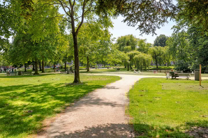 Photo 21 of Spaarndammerstraat 20-F