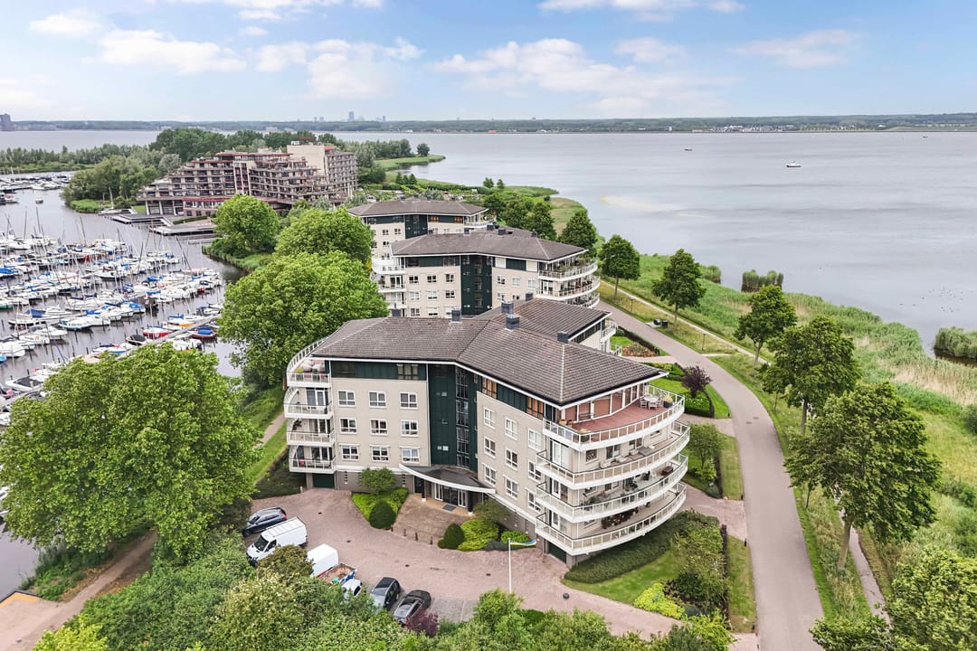 Foto 1 van Labradorstroom 15