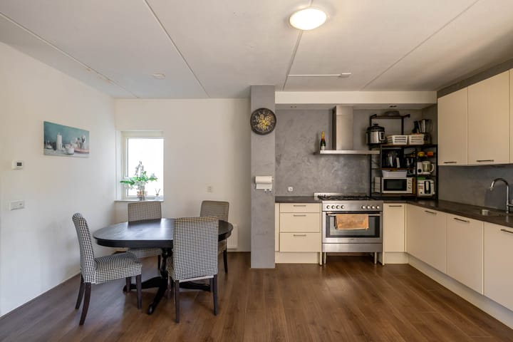 Foto 16 van Ten Oeverlaan 24