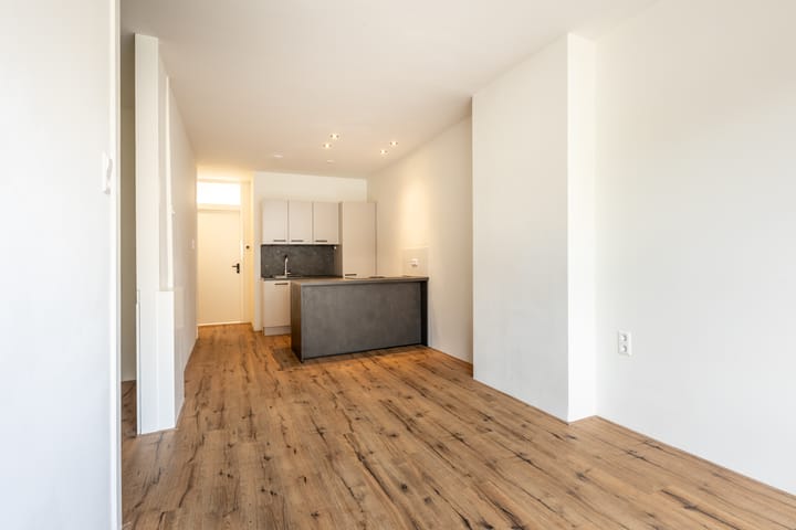 Foto 2 van Amelandseplein 5-C