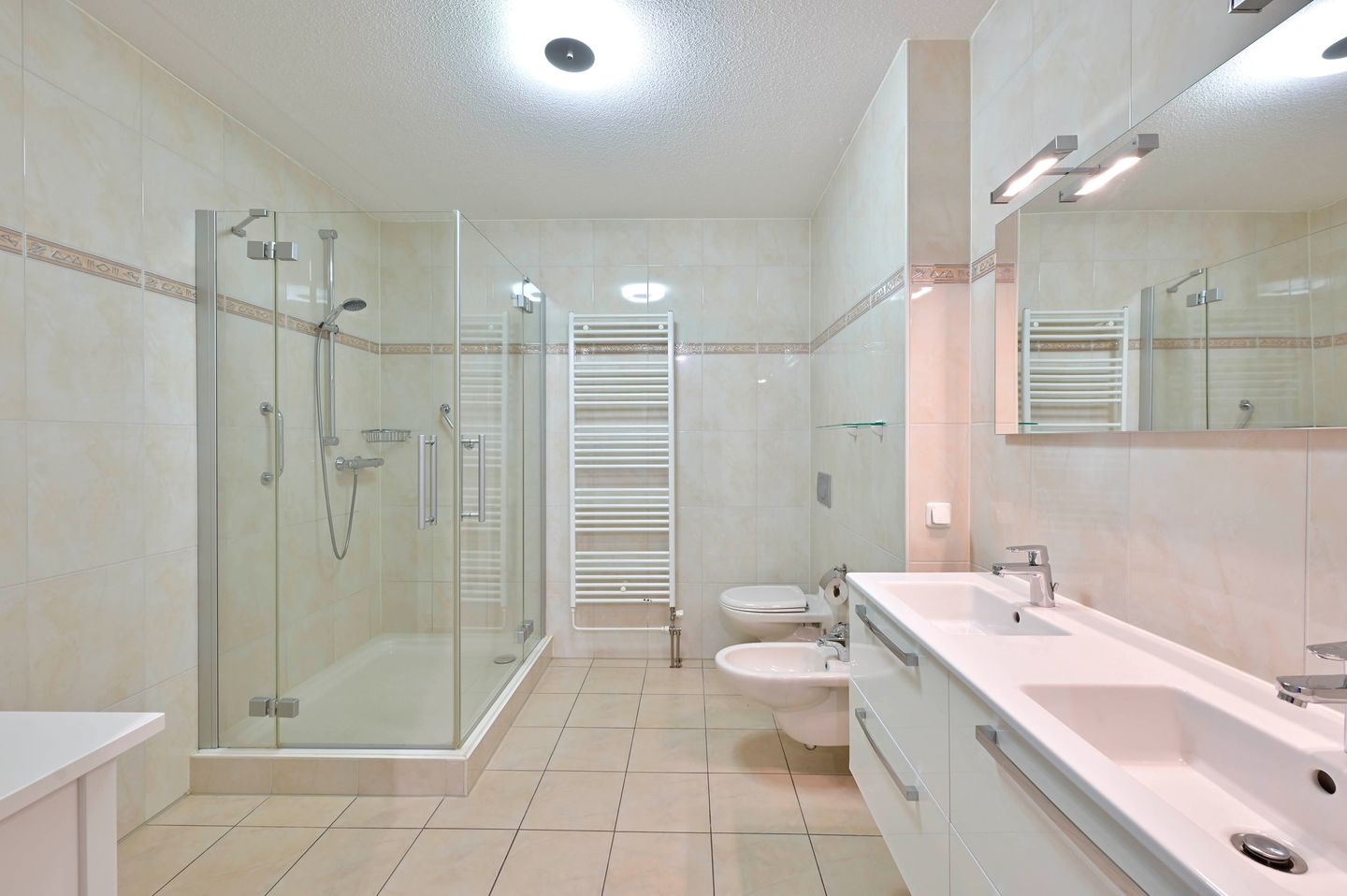 Photo 10 of Koningin Wilhelminalaan 9-B