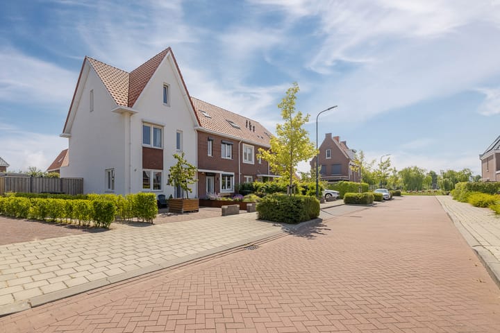 Foto 2 van John Coltranestraat 8